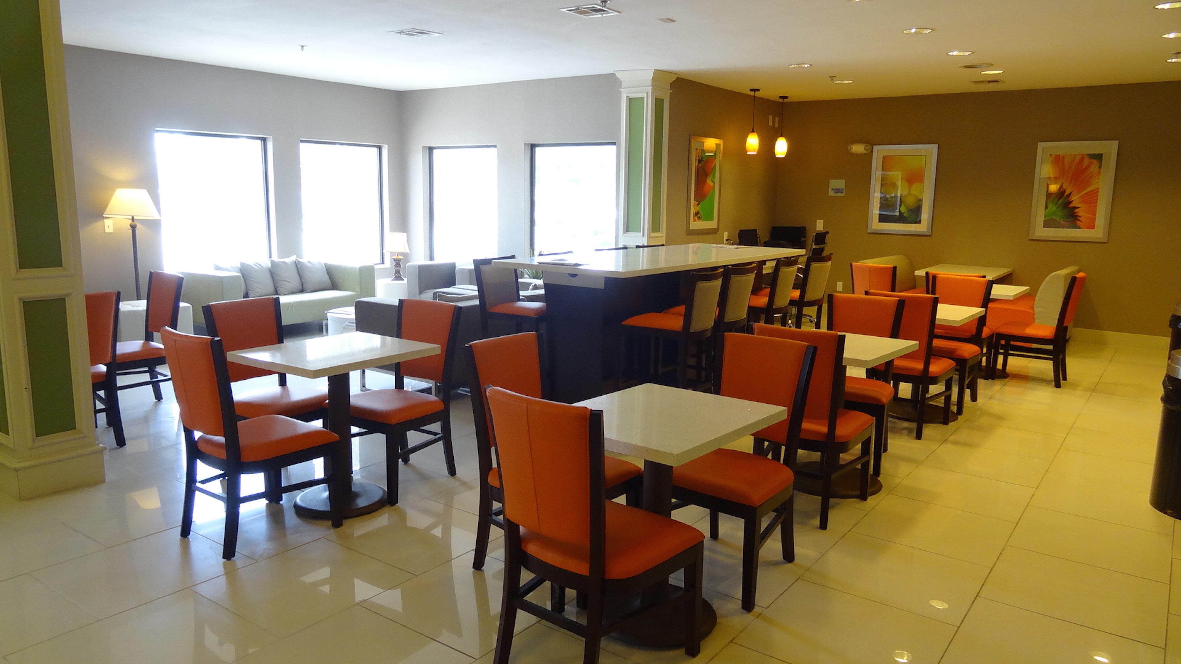 Holiday Inn Express Hotel Kansas City - Bonner Springs By Ihg Esterno foto